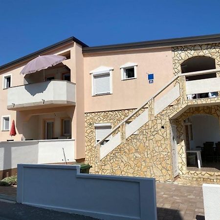 Apartmani Darija Vir Exterior photo