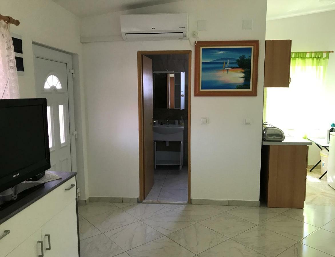 Apartmani Darija Vir Exterior photo